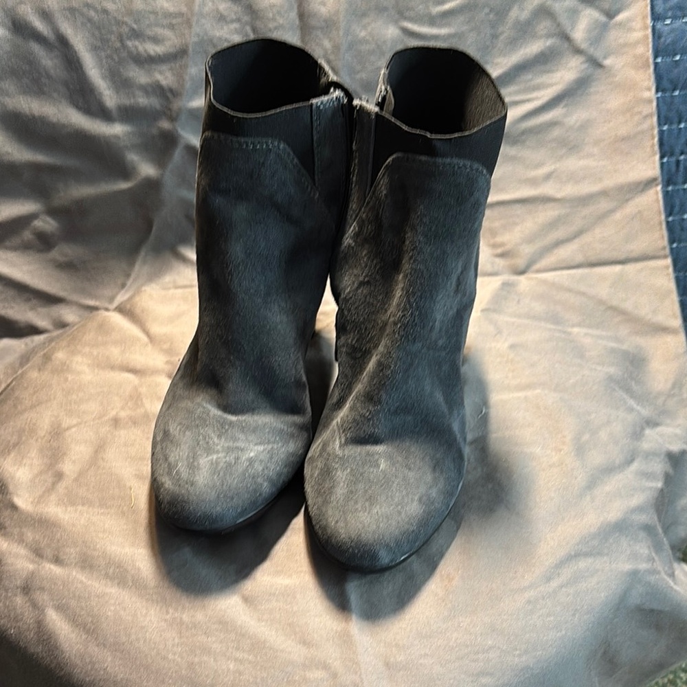 Women's Gray Ankle Boots